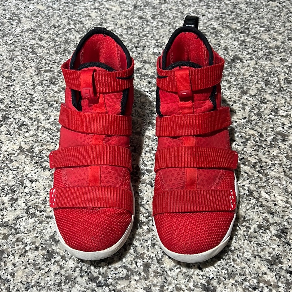 Nike Lebron Soldier 11 ‘University Red’ Size 7 Y